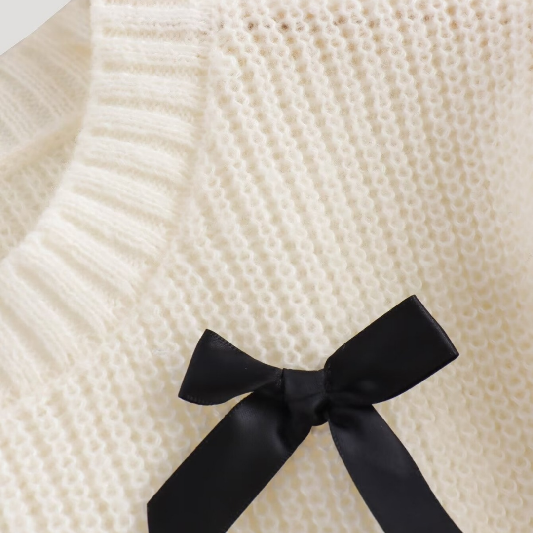 Schleifen-Chic Strickpullover